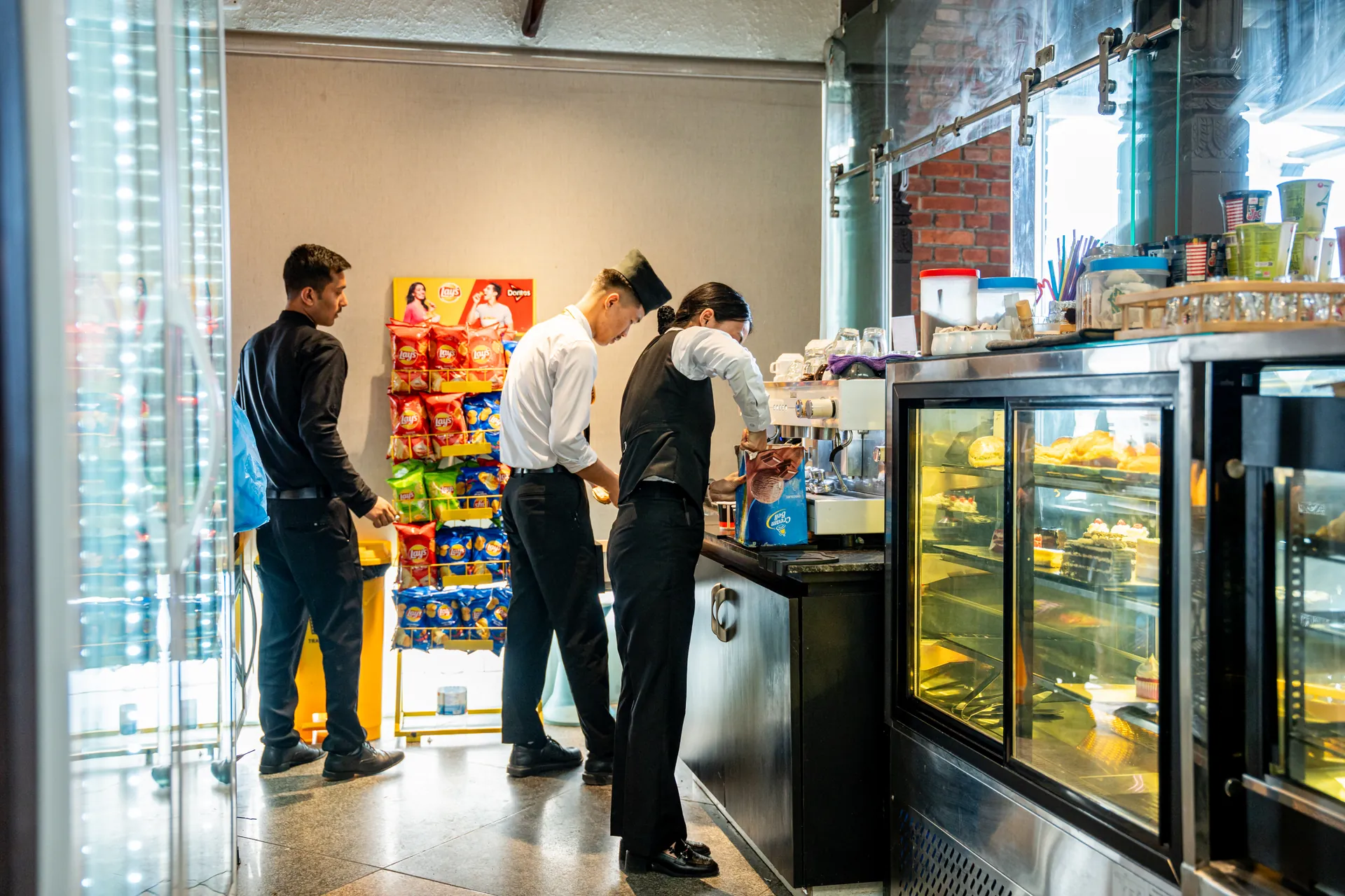 Takeaway counter and bakery