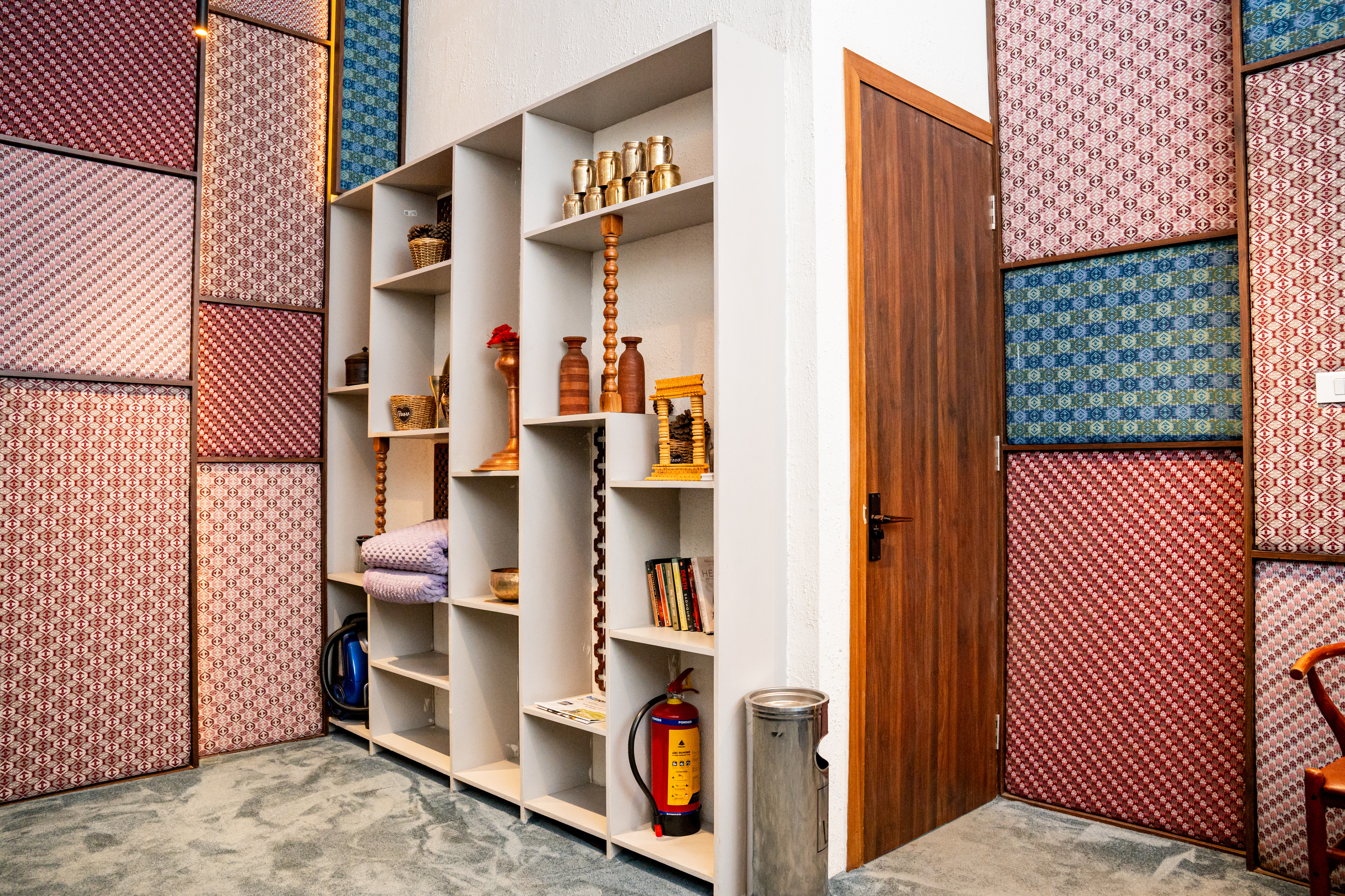 Lounge wide interior